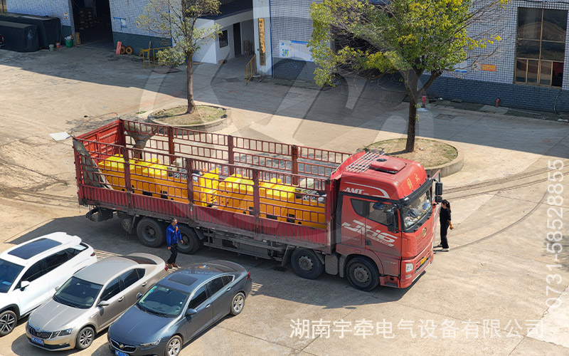 10噸架線式電機(jī)車出口海外 2.jpg