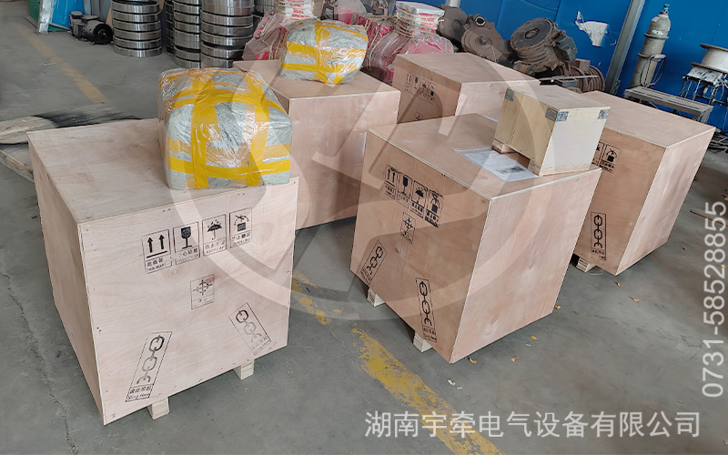 礦用電機(jī)車配件出口海外 3.jpg